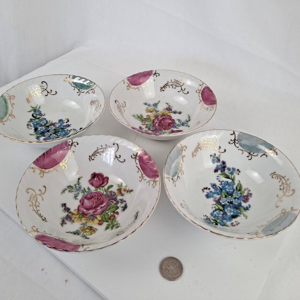 Set of 4 Gorgeous Vintage Porcelain Soup Salad Bowls Pink Blue Flowers Luster finish Gold Edge by Wills Waseca Japan