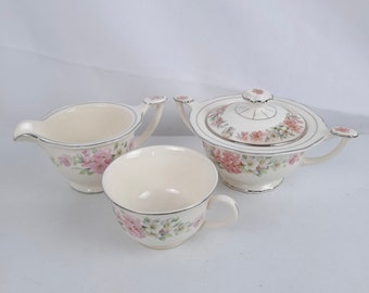 Ensemble de 3 sucriers anciens avec couvercle et crème Carrollton en porcelaine de Chine avec tasse à café