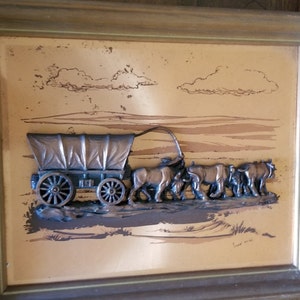John Louw Copper Covered Wagon 3D Arte de metal firmado Arte enmarcado en madera sobre láminas de cobre 13 &quot;x 16&quot;