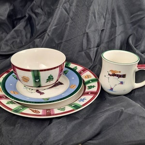 Pfaltzgraff Christmas &quot;Snow Bear&quot; Dinner Plate, Salad Plate, Soup Bowl, Coffee Mug
