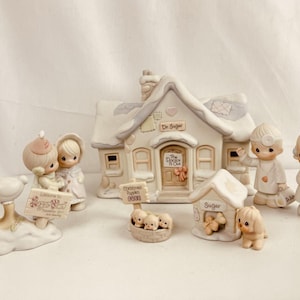 1994 PRECIOUS MOMENTS Sugar Town, Dr. Sugar&#39;s Office, Sugar Doghouse, Nurse Jan, Puppies For Sale, Stork, Pregnant Couple 529869