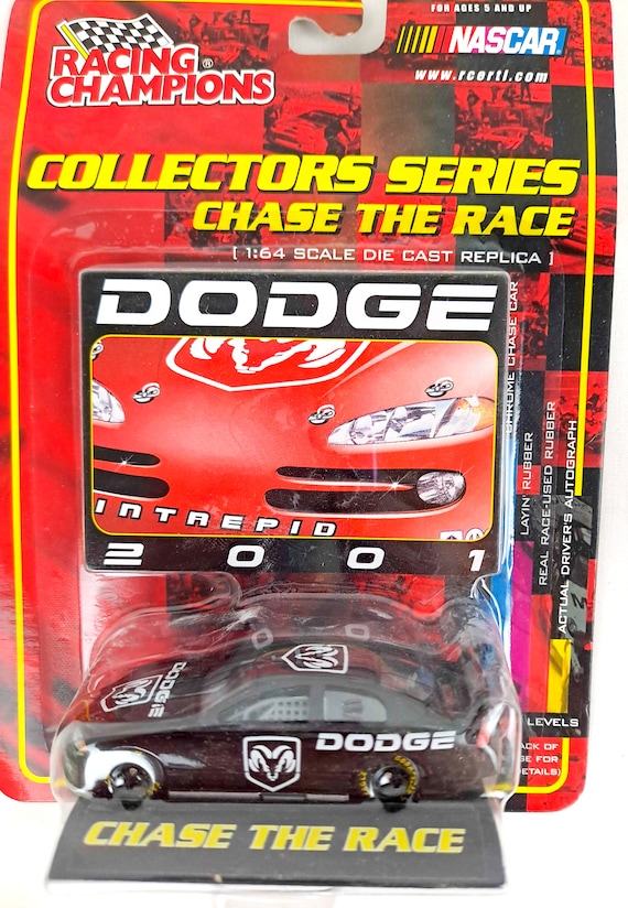 RACINGCHAMPIONS PREMIEREDITION 1/24 ミニカー Vintage NASCAR 2001 Black Dodge Intrepid From Racing Champions