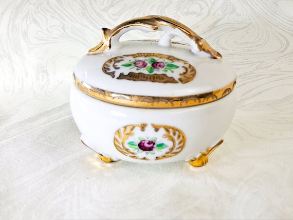 Vintage gold footed trinket - Gem