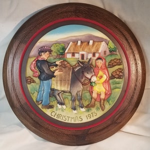 1975 Anri Wood Carved Christmas plate, Christmas in Ireland, Anri of Italy Collectible Wood Plate, Excellent Condition, Original box