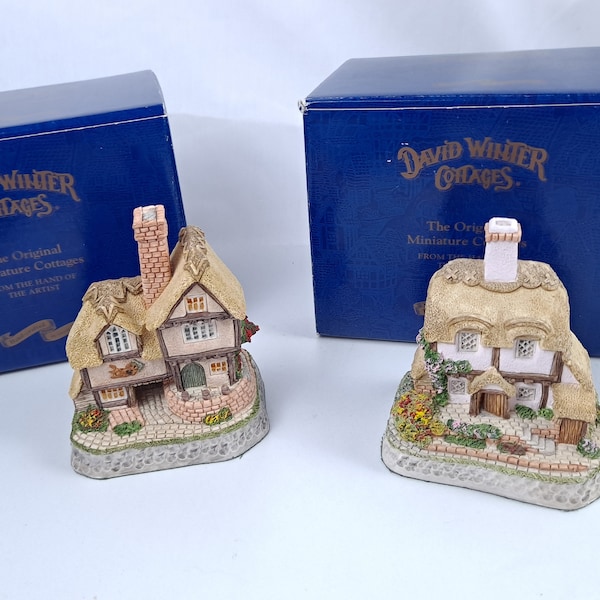 1993 David Winter Cottages One Acre Cottage Premier Limited Edition OR The Cat and Pipe Inn From the English Village Collection