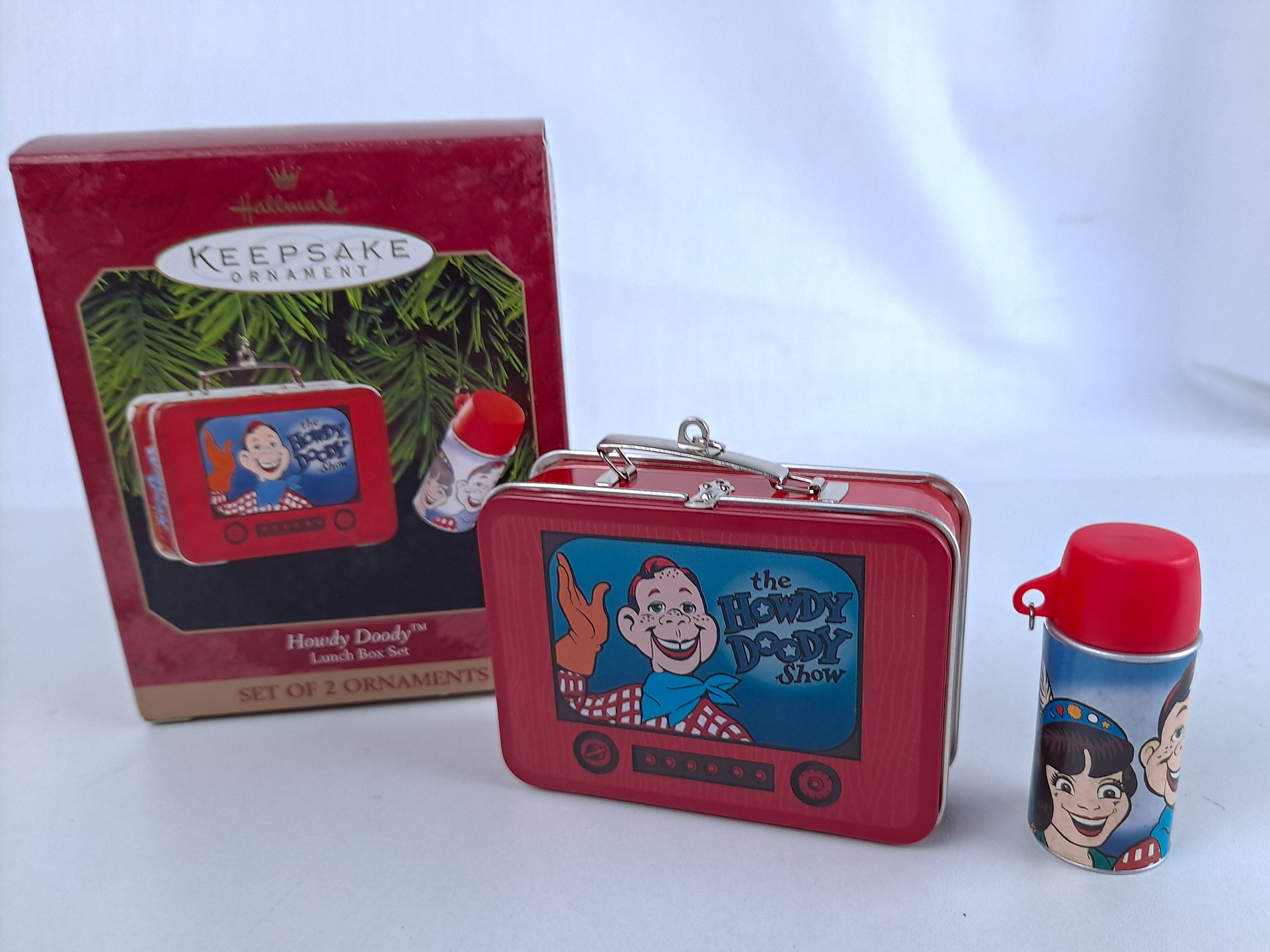  Hallmark 1795QXD6172 Disney Mickey Mouse & Friends - Lunchbox  Thermos Keepsake Christmas Ornaments : Home & Kitchen