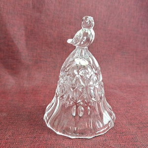 Vintage Hofbauer Cut Lead Crystal Bell with Bird on top, the Byrdes Bell Collection Made in Germany