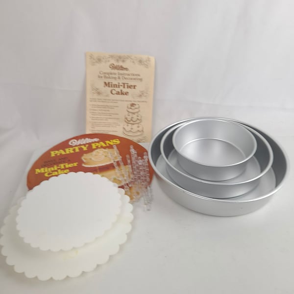 Wilton Mini-Tier Cake, 3 Layer Tiered Cake Kit, Pans, Scalloped Edge Plates, Clear Leg Stands