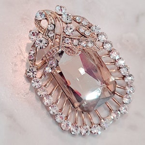 Große Vintage Brosche mit facettiertem Rauchkristall