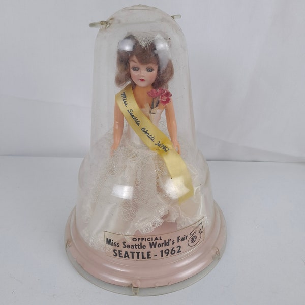 Official 1962 Miss Seattle World's Fair Doll in Carrying Dome