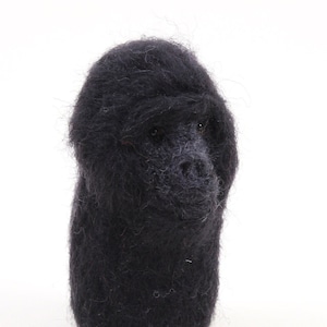 Gorila; Gorila feito à mão com agulha de feltro; gorila de lã; primata; macaco