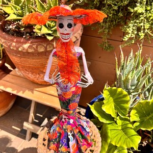 Catrina papel mache.