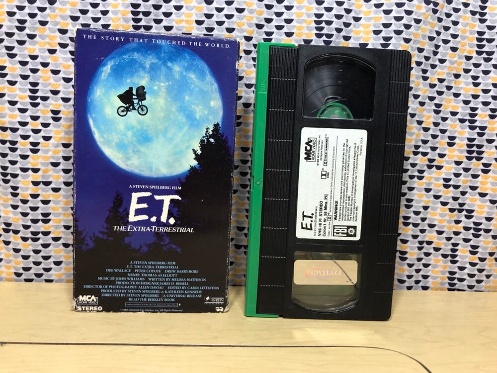 ET The Extra Terrestrial E.T. VHS Tape vintage media