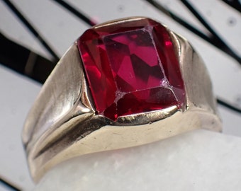 10K Yellow Gold Lab Created Ruby Vintage Brushed Finish Mens Ring