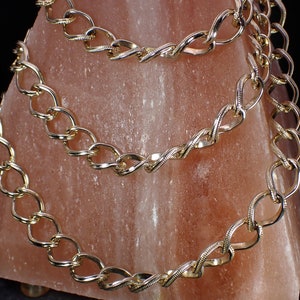 Sarah Coventry Vintage Triple Strand Gold Tone Large Curb Link Choker Necklace