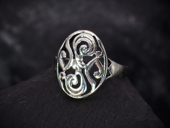 Vintage silver hotsell filigree ring