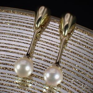 Vintage 14K Yellow Gold Cultured Saltwater Pearl Drop Dangle Earrings