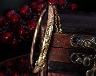 9K Yellow Gold Antique Victorian Etched Floral Hinged Bangle Wedding Bracelet