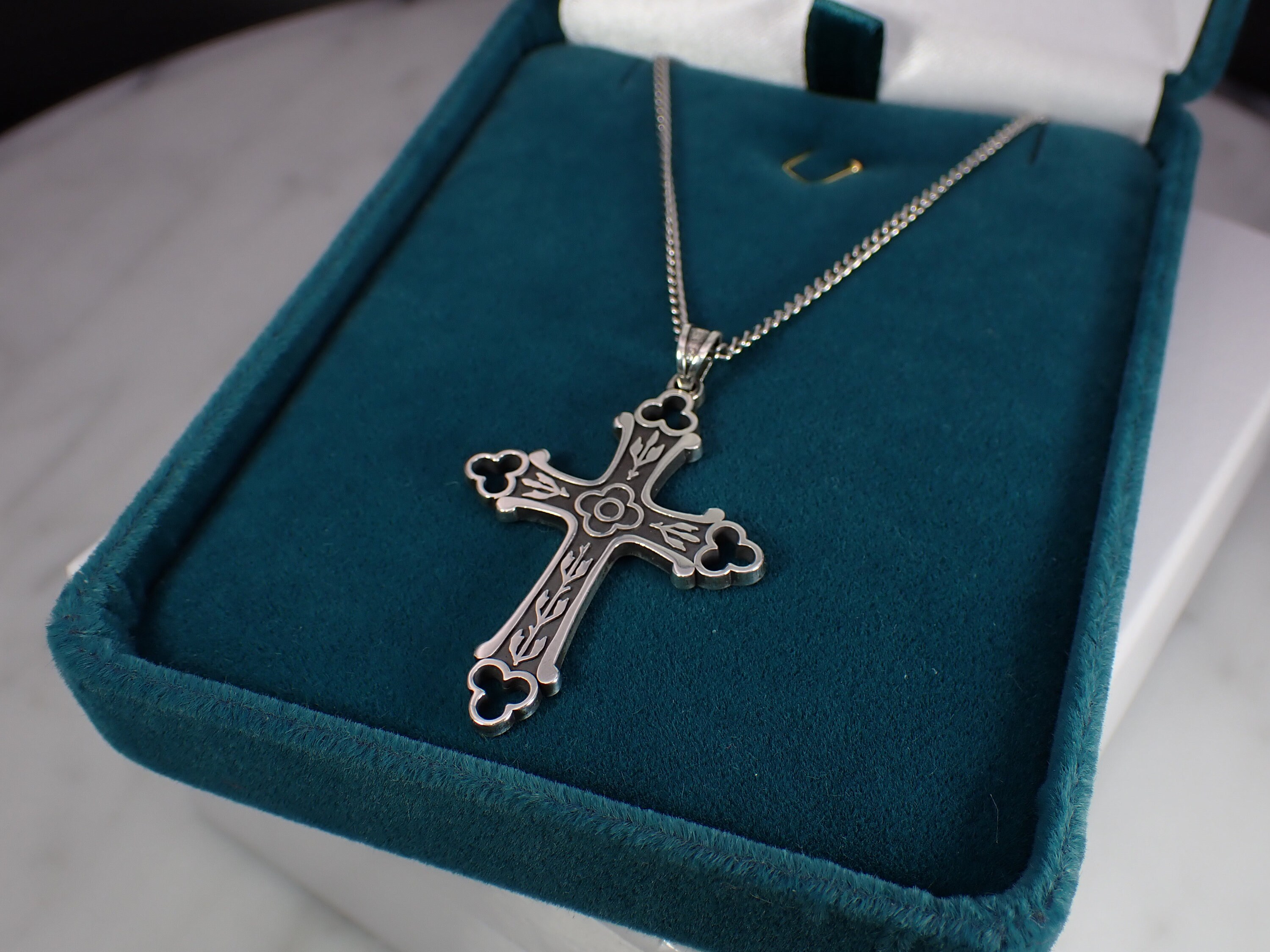 James avery silver cross necklace deals