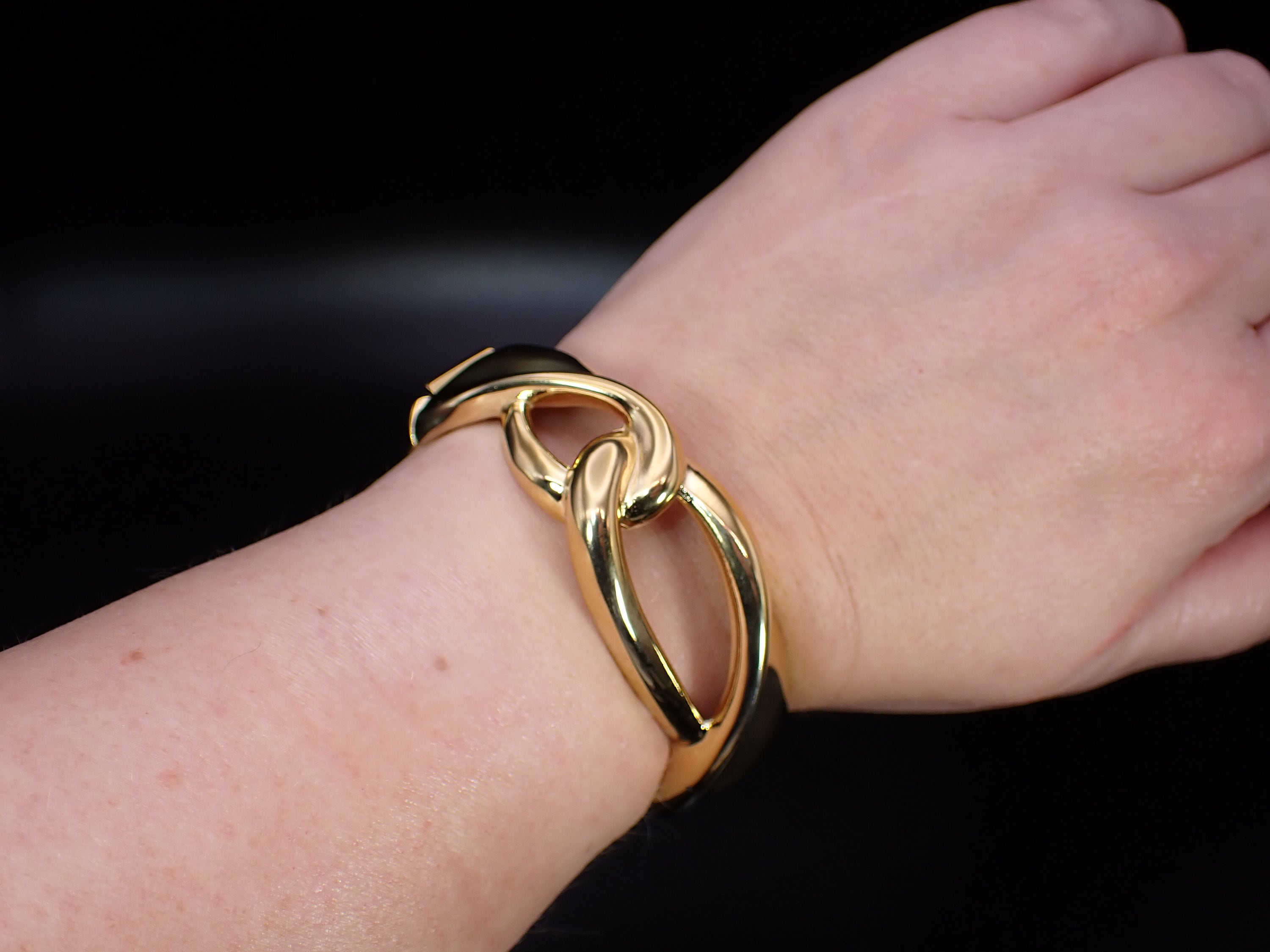 Retro Givenchy Glossy Gold Tone Hinged Love Knot Design Bangle
