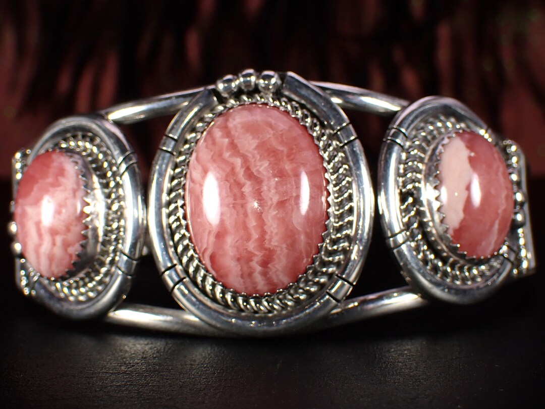 Navajo Handmade Sterling Silver Spiny Oyster Charlene Yazzie be main image 1