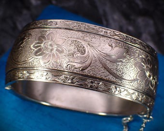 1" Wide Silver Tone Victorian Style Carved Floral Hinged Bangle Wedding Bracelet