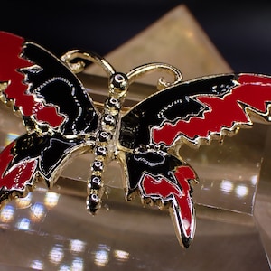 Vintage Unsigned Black & Red Enamel Butterfly Brooch Pin