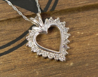 [LLOYD] 10K Gold☆Victoria Heart Necklace Antique Victorian Large 10k Gold Heart Locket Necklace with