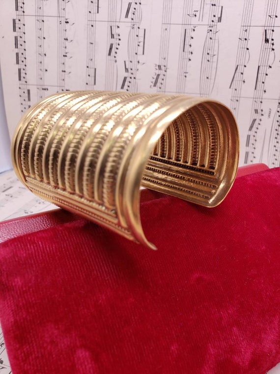 Museum of Modern Art Manchette Gold Cuff Revival 