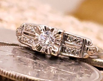 14K White Gold Diamond Antique Engagement Ring