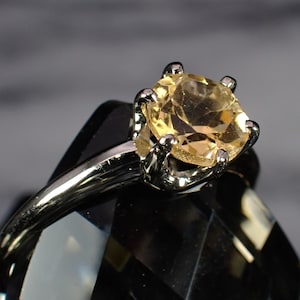 Natural Citrine 1.08 CT Round Vintage 14K White Gold Solitaire Ring
