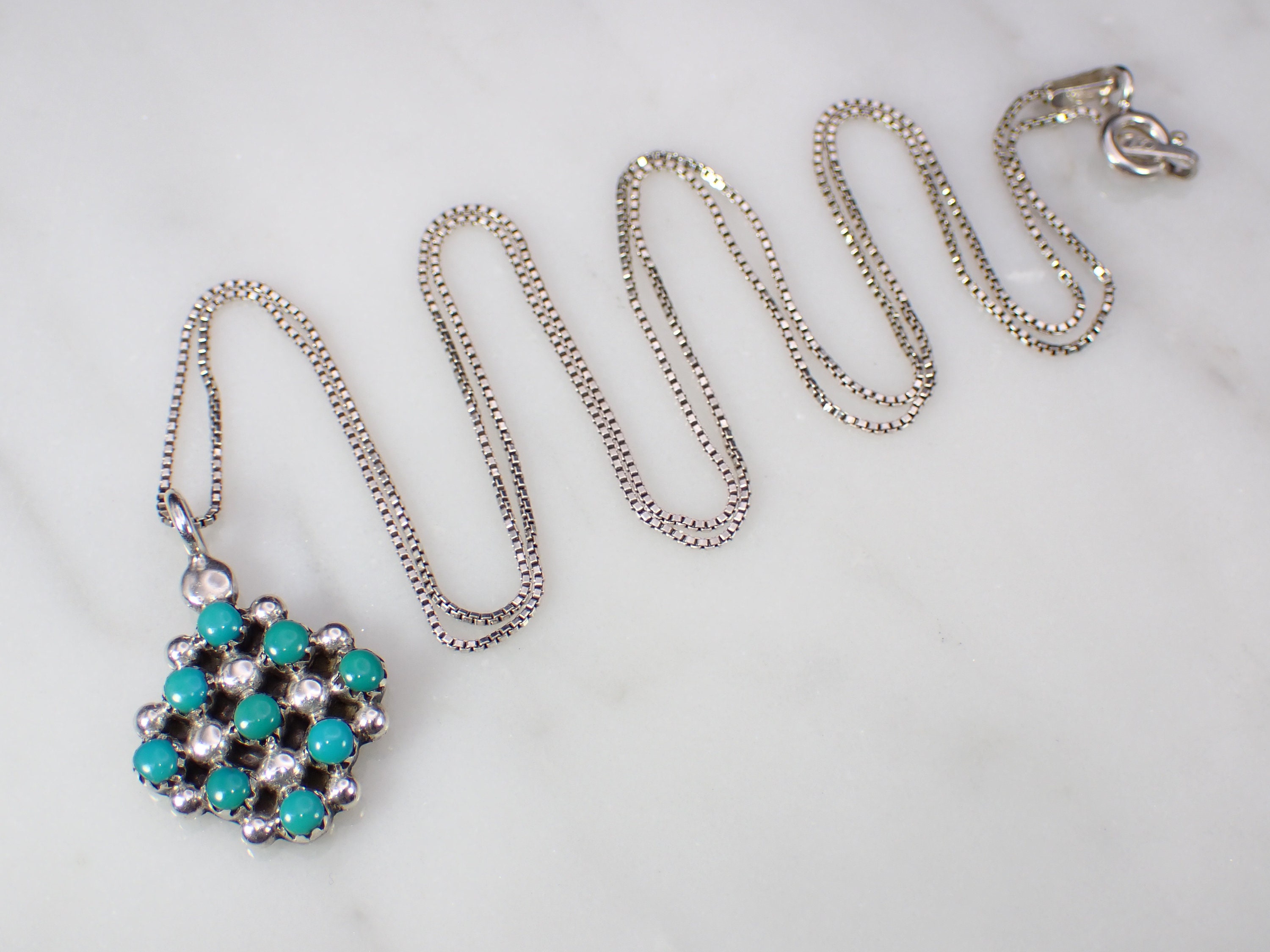 Collier Argent Massif Style Amérindien Zuni – Turquoise, Lapis, Corail