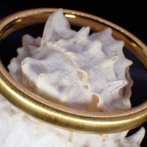 Vintage Italiaanse designer Itaor 18 kt geelgouden armband met harskern