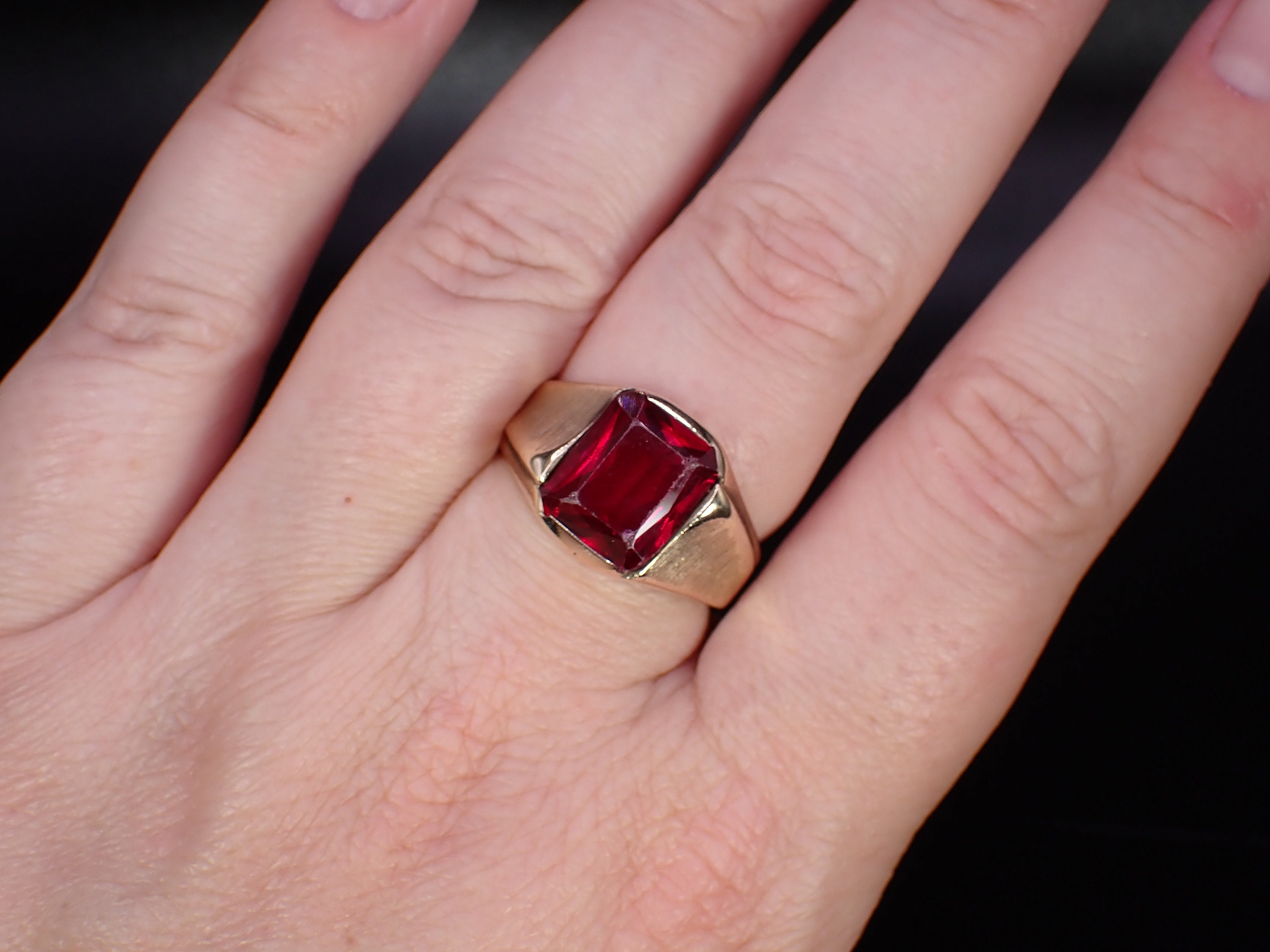 10K Yellow Gold Lab Created Ruby Vintage Brushed Finish Mens  display picture 1