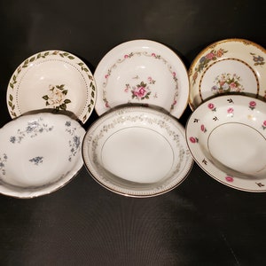 Set of 6 mismatched vintage berry bowls
