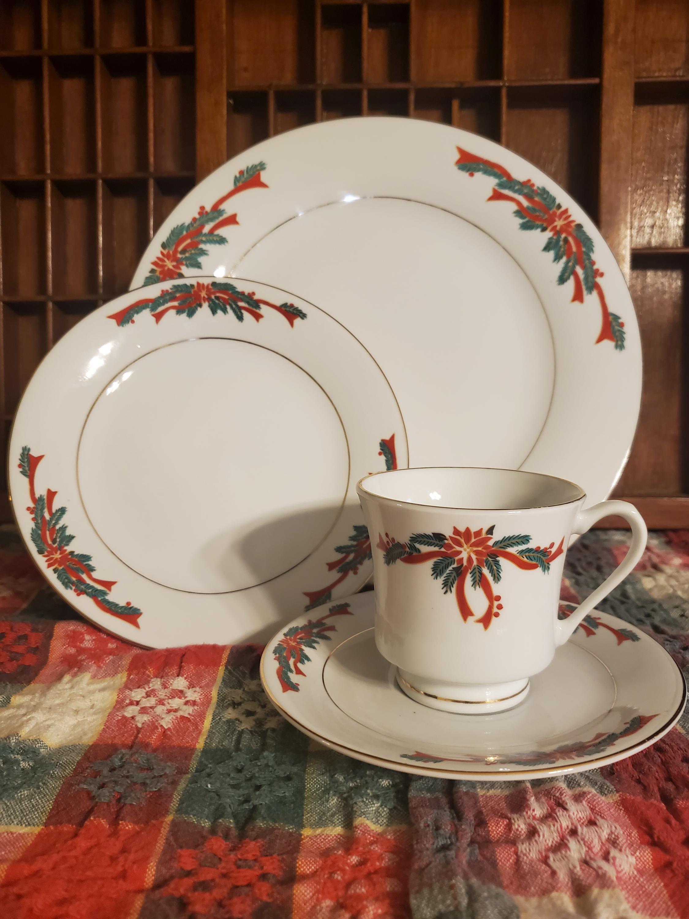 Discontinued Dinnerware Poinsettia And Ribbons Fine China Set