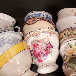 10 Vintage Mismatched Tea Cups (10 pieces)