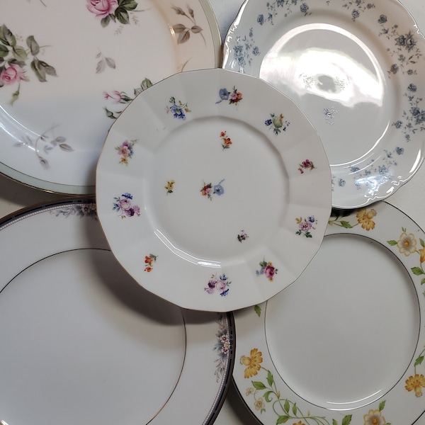 Ten Vintage Salad/Dessert  Side Plates