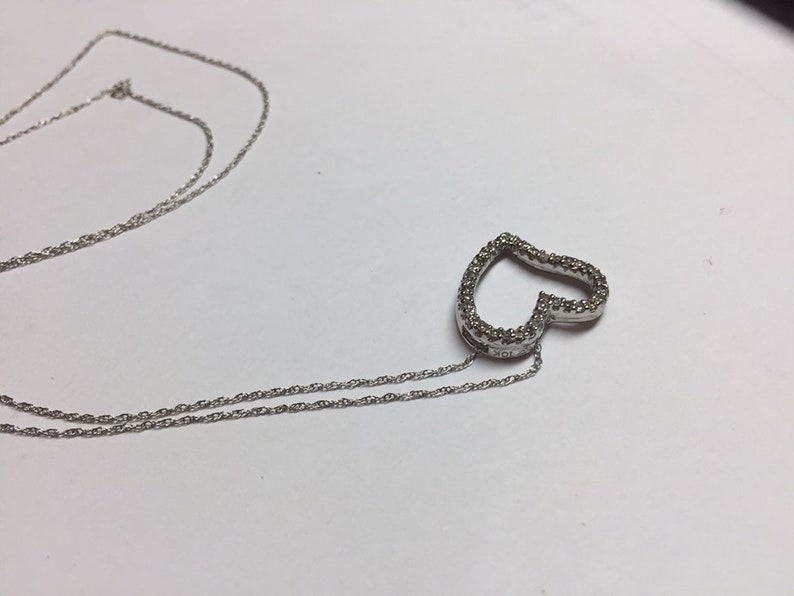 10kt white gold genuine diamond heart pendant with chain
