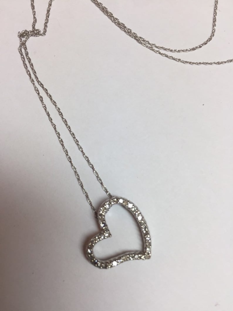 10kt white gold genuine diamond heart pendant with chain