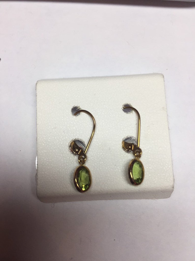 10 kt yellow gold dangling earrings Peridot genuine