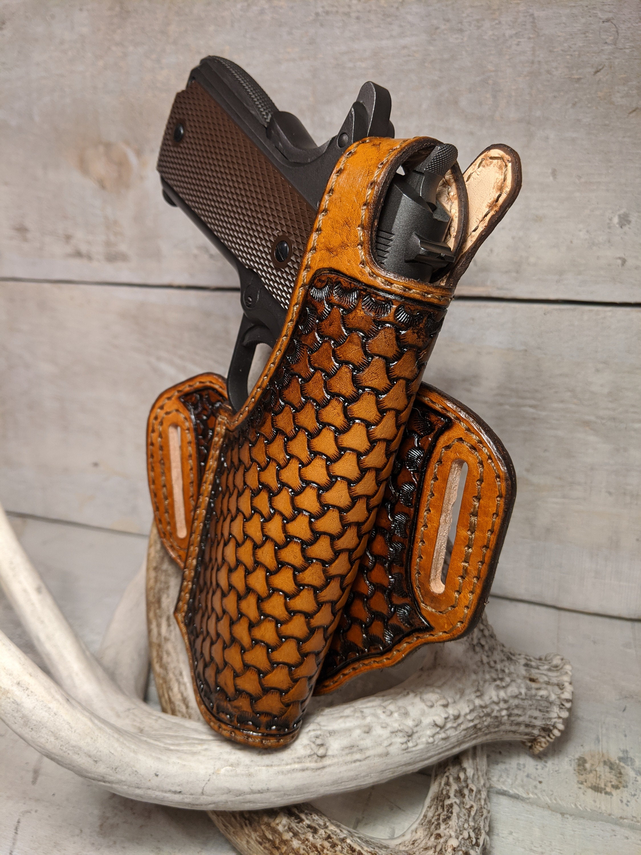 Handmade 1911 Leather Holster with Thumb Strap *NEW DESIGN*