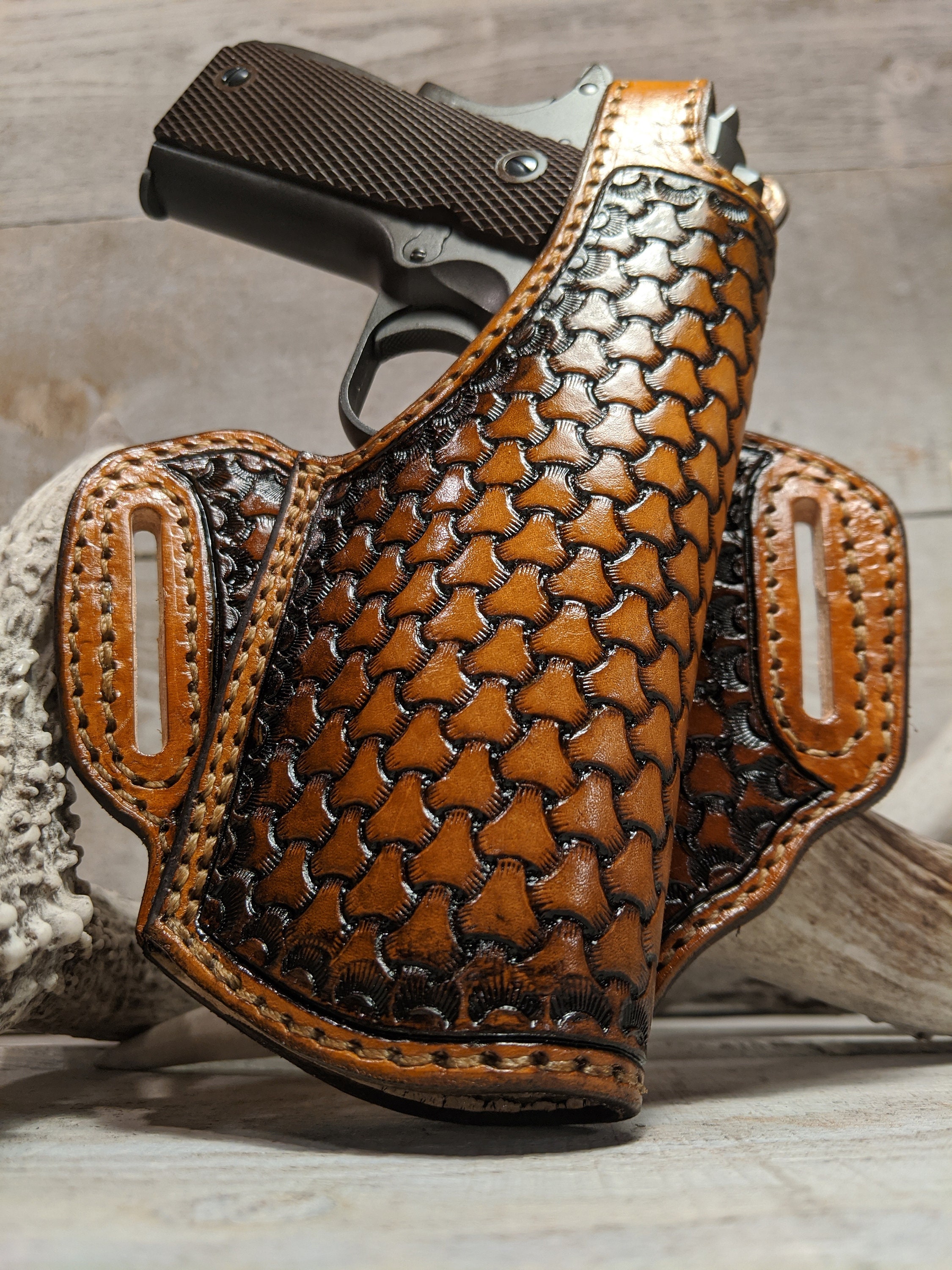 Handmade 1911 Leather Holster with Thumb Strap *NEW DESIGN*