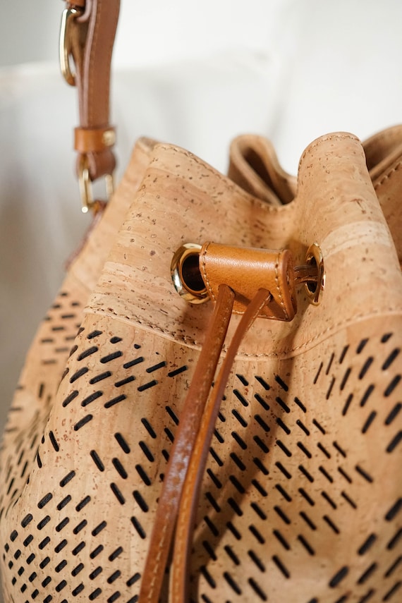 Natural Cork Shoulder and Bucket Bag Texture Detail Woman Cork Bucket Bag Cork Shoulder Bag Cork Handbag Cork Luxury Bag Cork and Leather Etsy