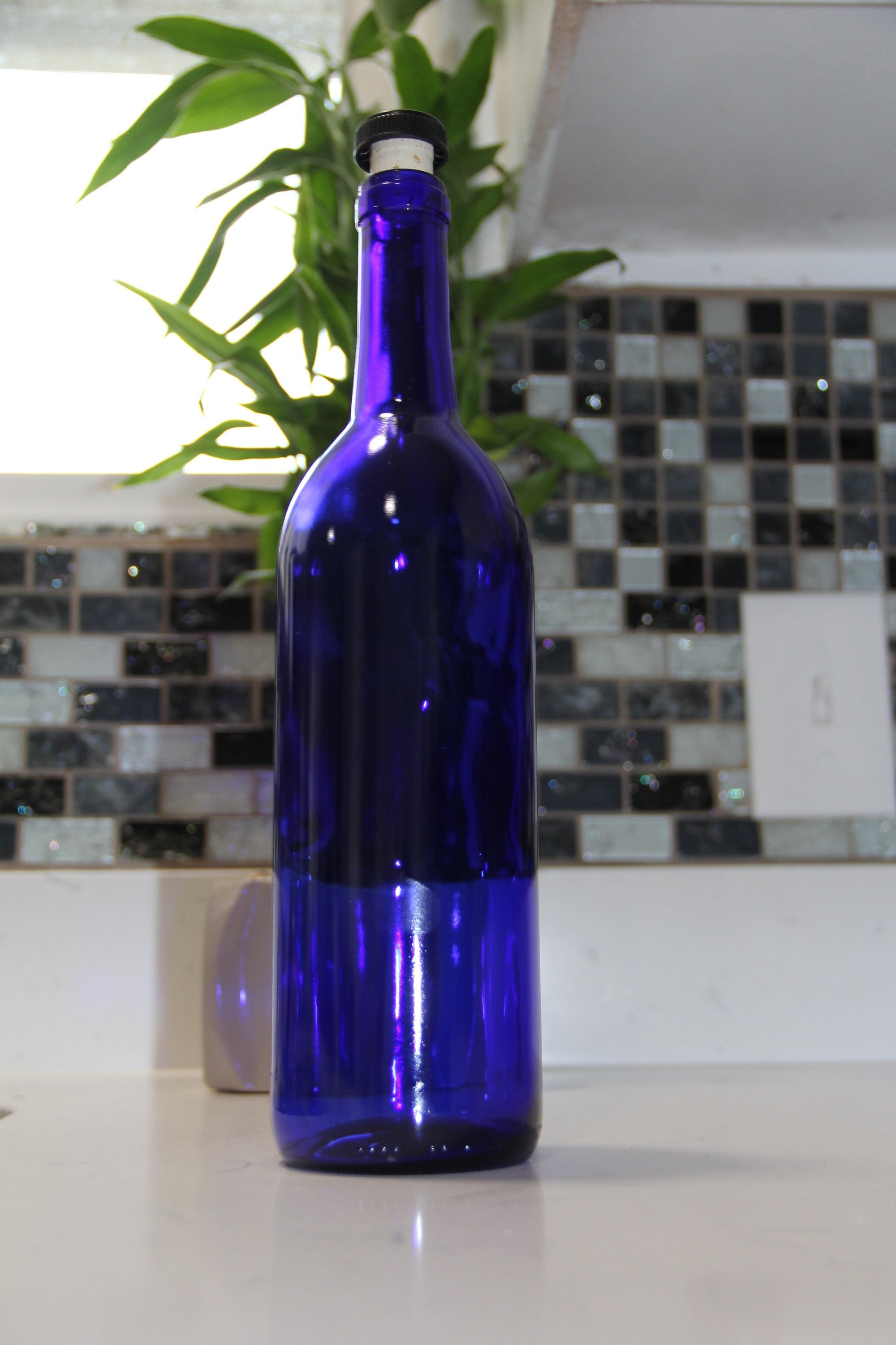 120 ML (22mm neck finish) Boston Round Cobalt Blue Glass Bottle - 128 units  @ $0.50 per bottle