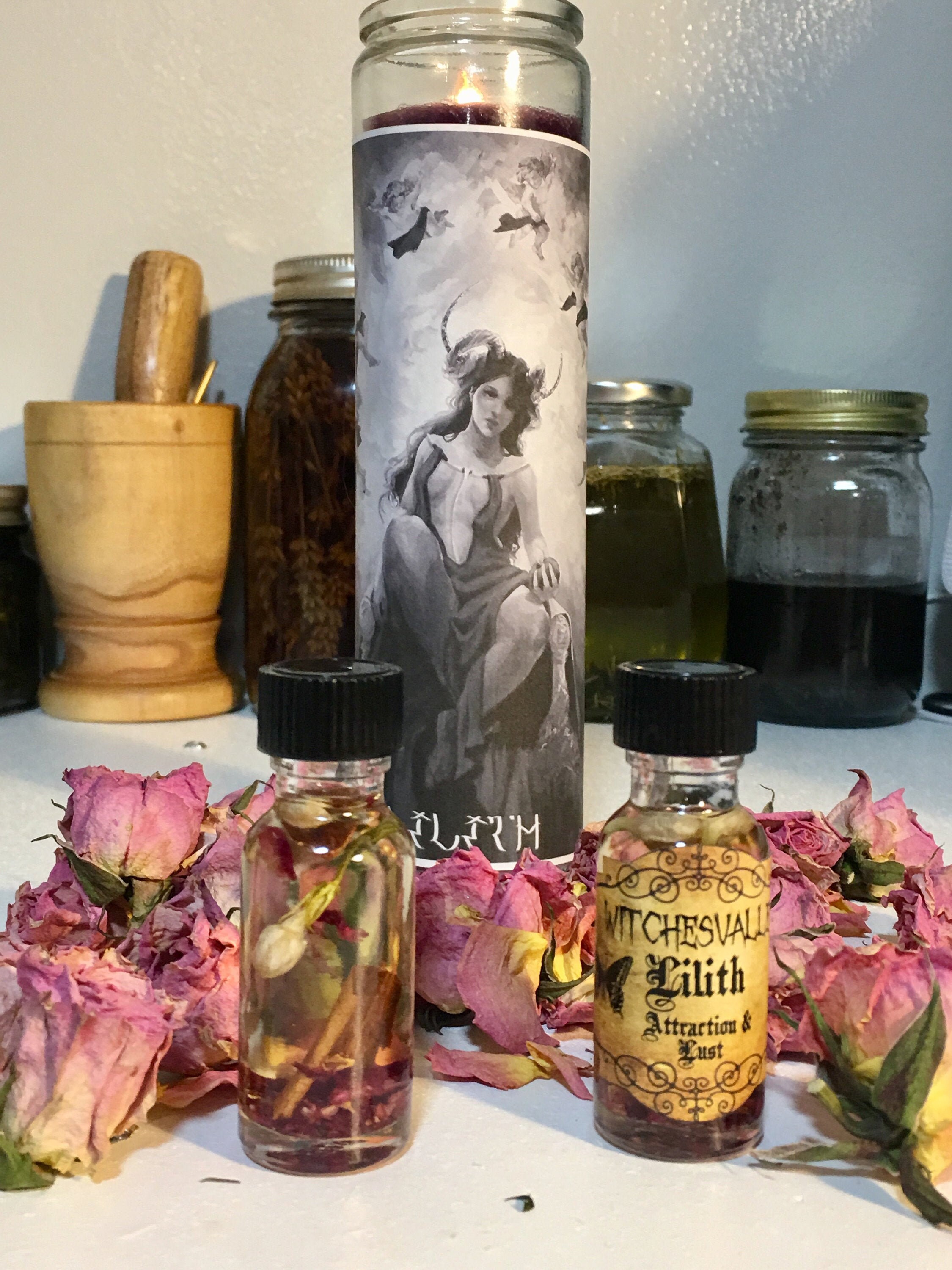 Conjured Lilith Attraction & Lust Ritual Oil, Charged, Lilith Aceite ...