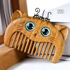 かわいい猫のミニ木製コーム | 手作り木製コーム | お子様へのギフト | 彼女へのギフト | 猫好きへのギフト | 誕生日ギフト | かわいいギフト | ユニークなギフト