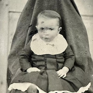 Antique Hidden Mother Photo 4393 Oddleys Strange & Bizarre