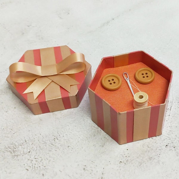 Button Box CORALINE "Rose Gold-Coral" - How would your OTHER MOTHERs box be? Design yours. Visit my store.