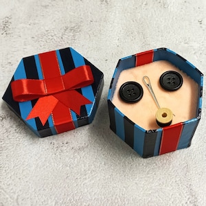 Hexagonal Button Box Other Mother - (Version 2/2) - Hand Made Hand Painted - Coraline Button Box